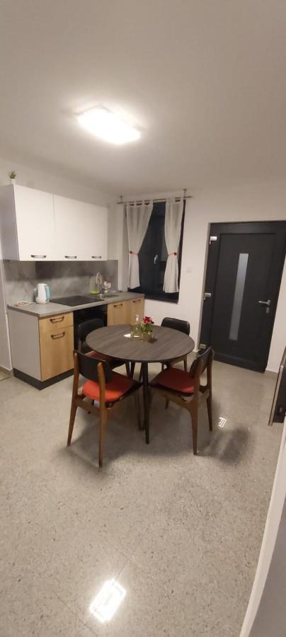 Apartman Dabrović Novska Bagian luar foto